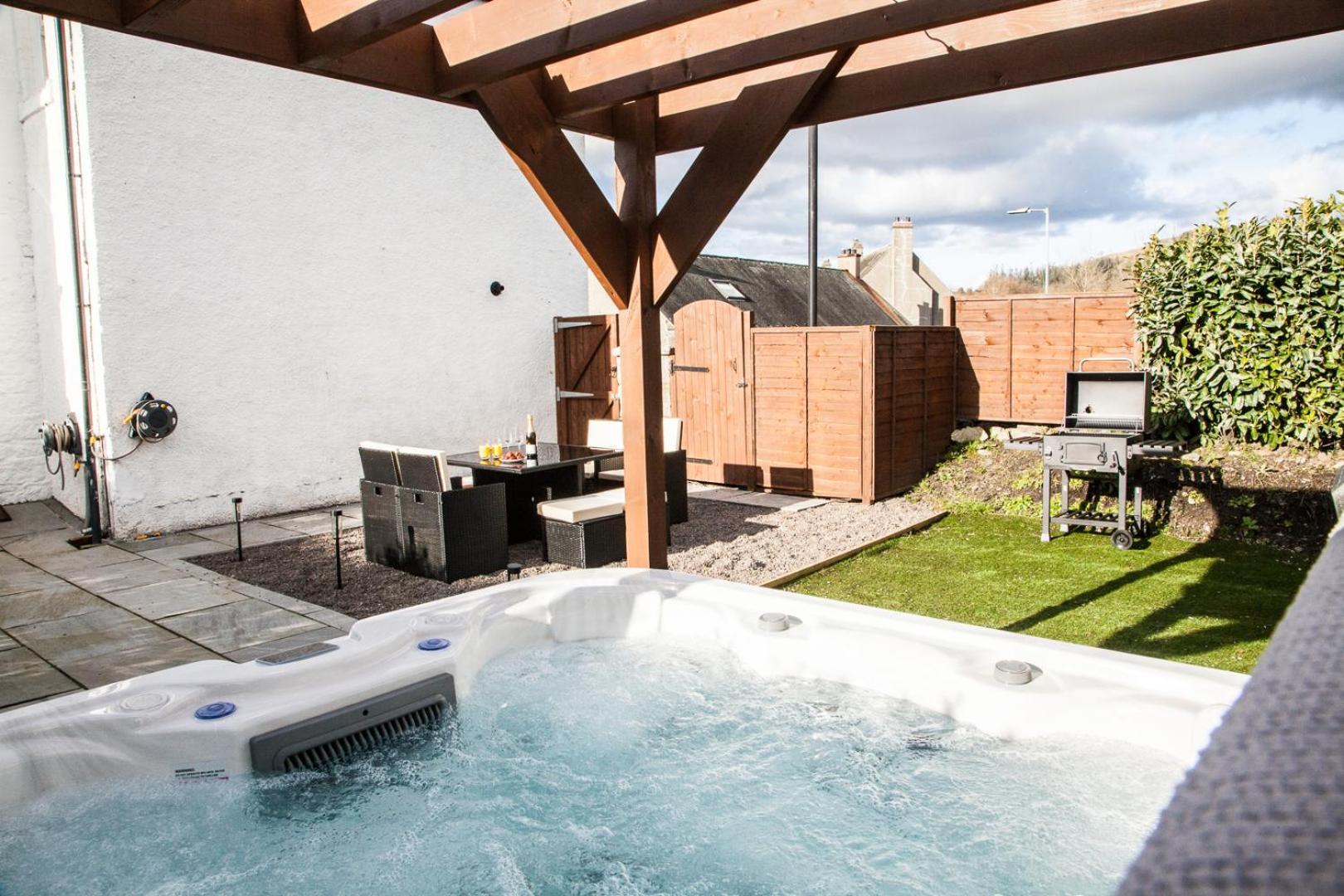 Вилла Stunning Scottish Hot Tub Getaway Гейтхаус-оф-Флит Экстерьер фото